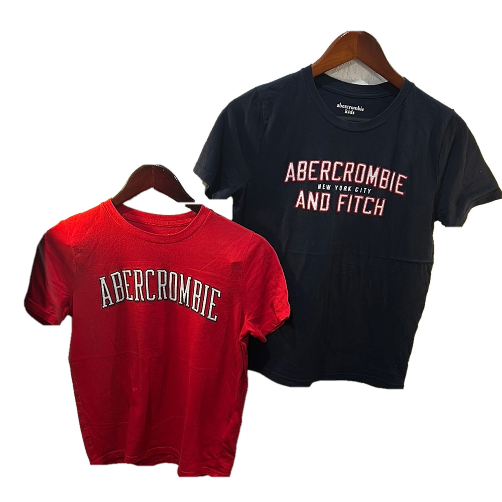 Abercrombie & Fitch Kids Red and blue T-Shirt Set size 13/14 GUC